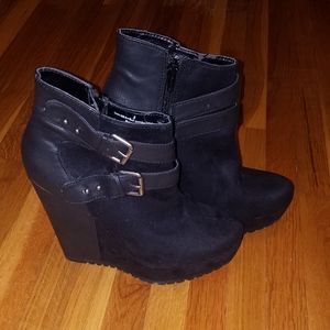Mossimo Booties w/Wedge Heel, all black, w/buckles